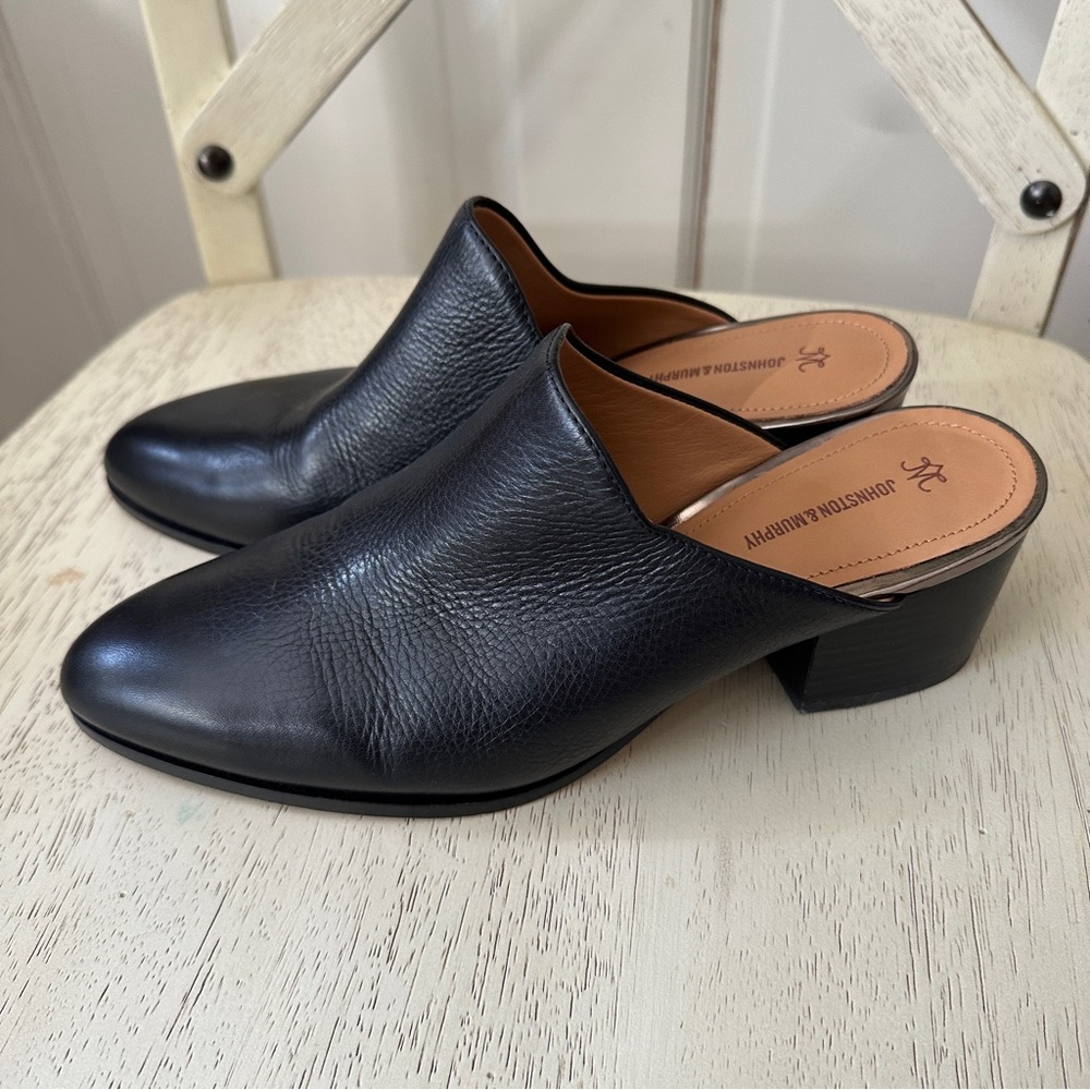 Johnston & Murphy Black Leather Women's Trista 
 Mules, 8